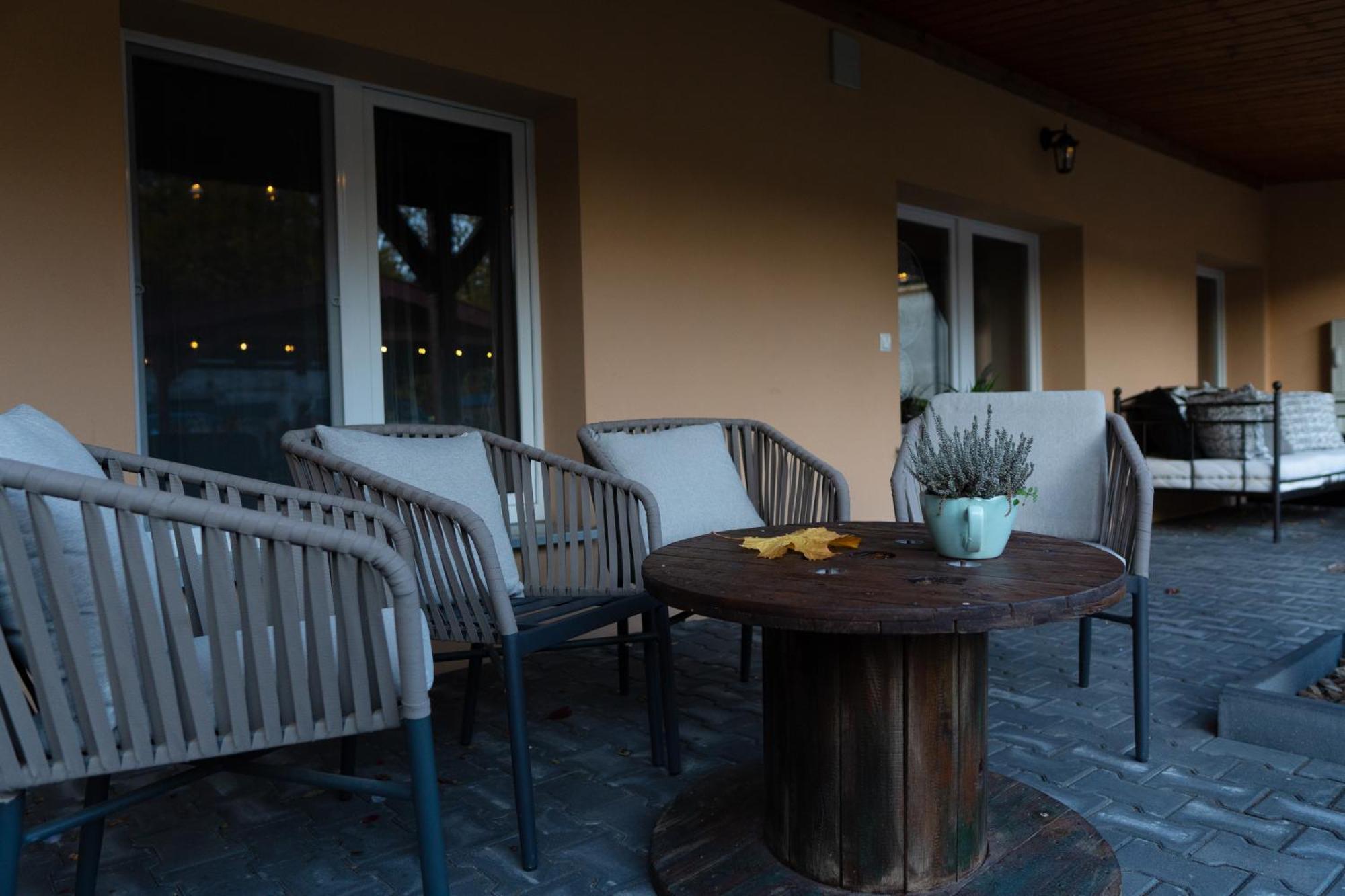 Uroczysko Olesnica Bed & Breakfast Chodziez Luaran gambar